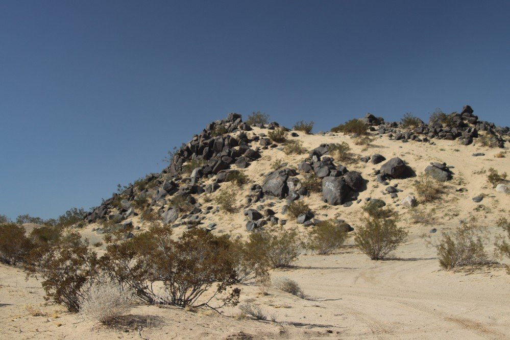 Giant Rock-Landers必去景点