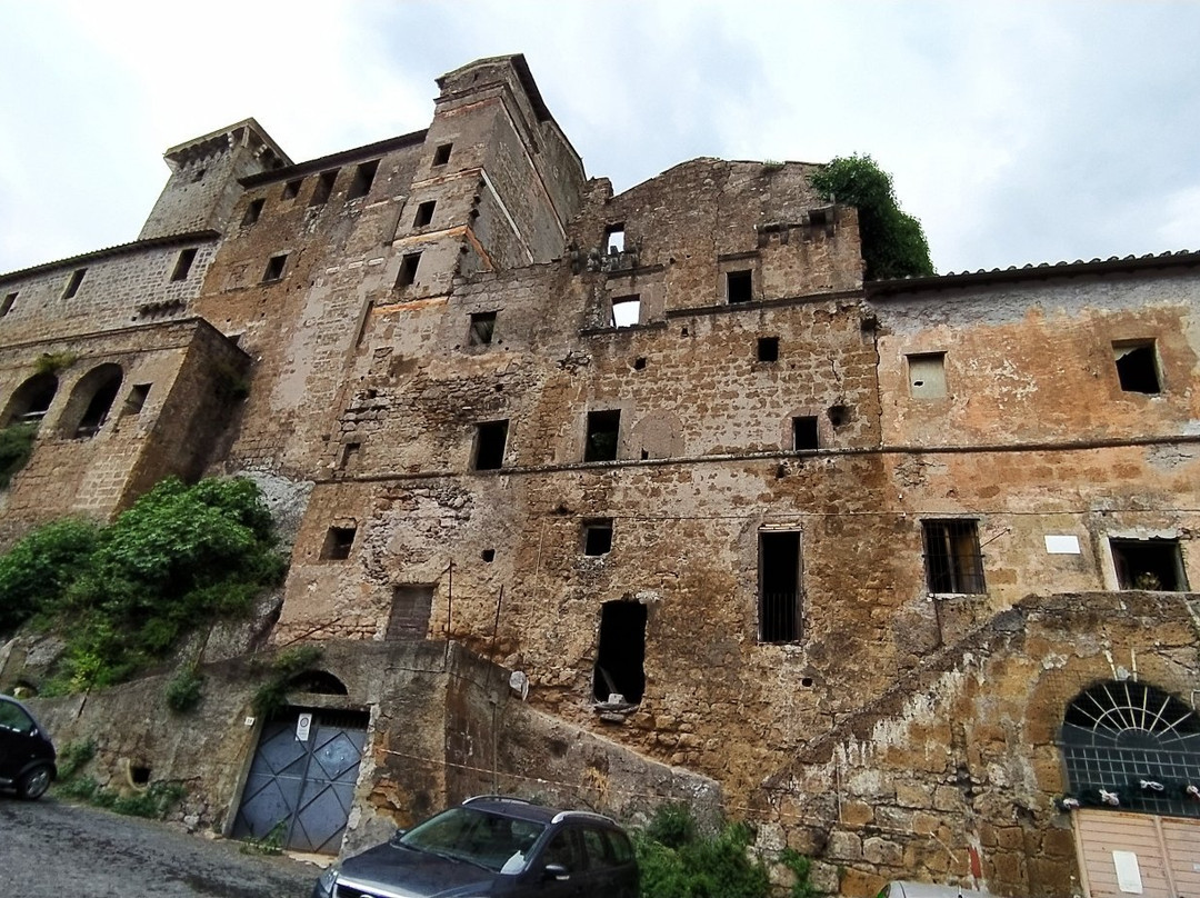 Castello degli Anguillara-Faleria必去景点