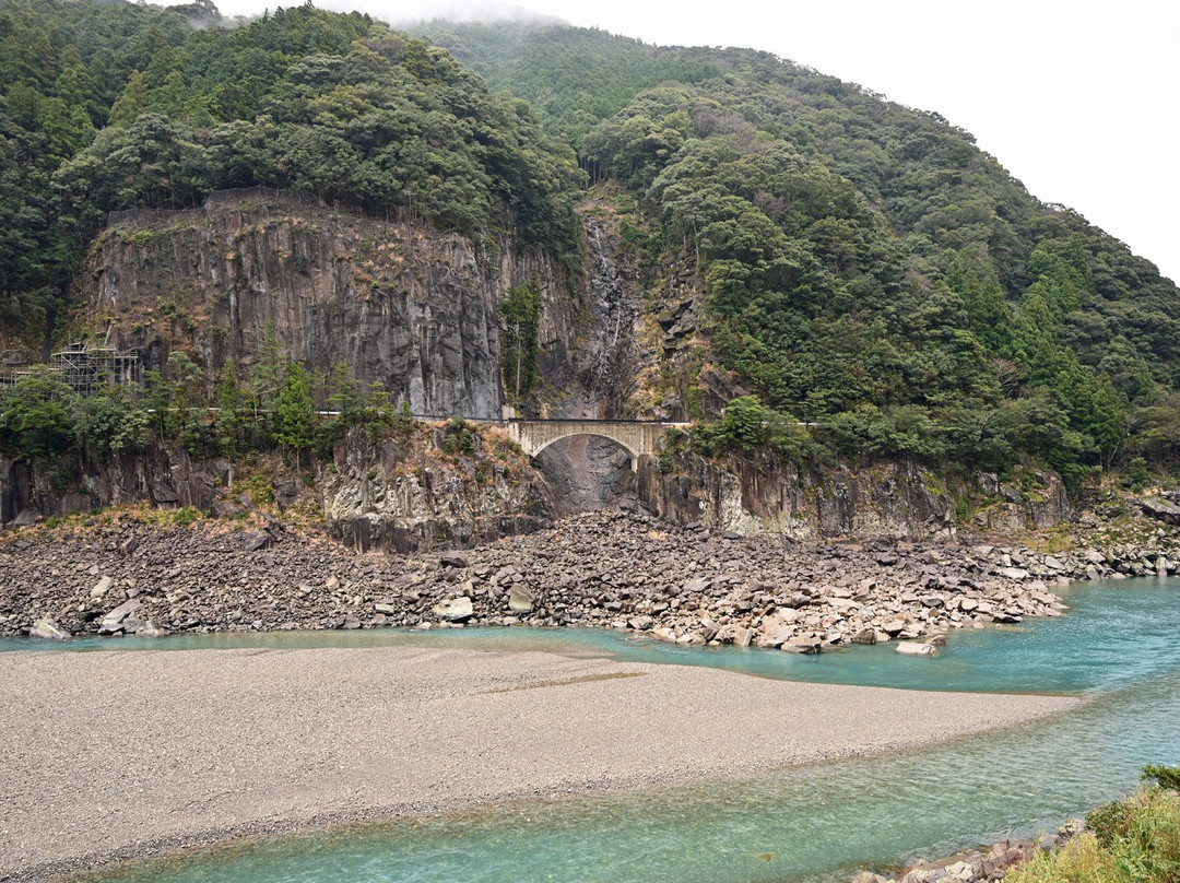 Shiromi Waterfall-新宫市必去景点