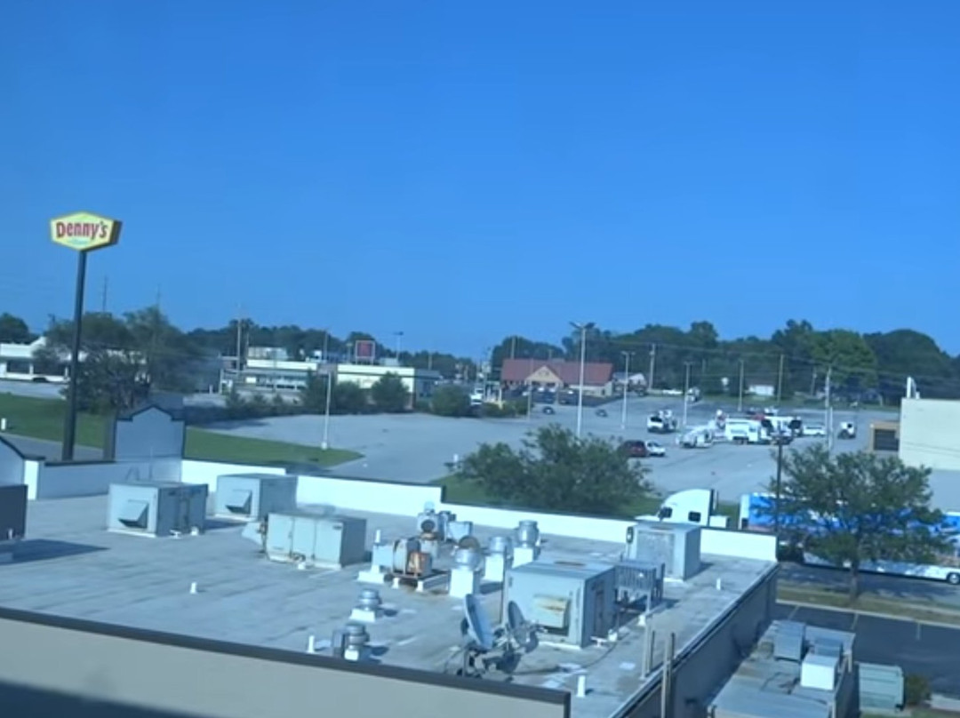 Hotel Lotus Kansas City Merriam主图