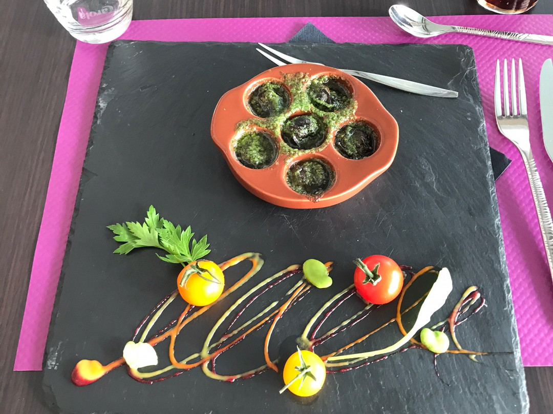 Hotel - Restaurant La Claire Foret主图