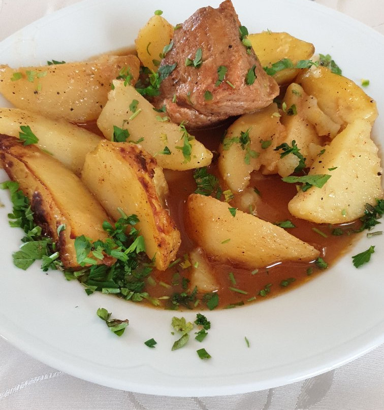 Balneo Hotel Lyulyatsi主图