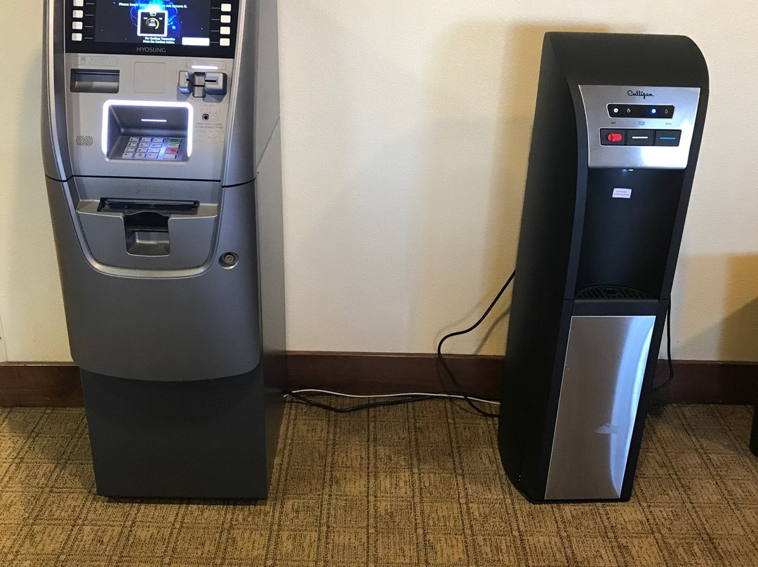 Black Gold Suites, Stanley主图