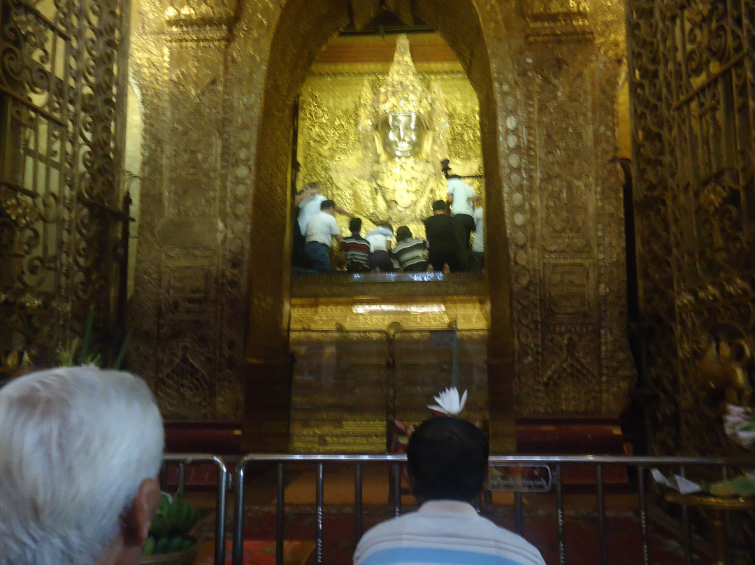 Maha Myat Muni Pagoda- Mahamuni Buddha Temple-曼德勒必去景点