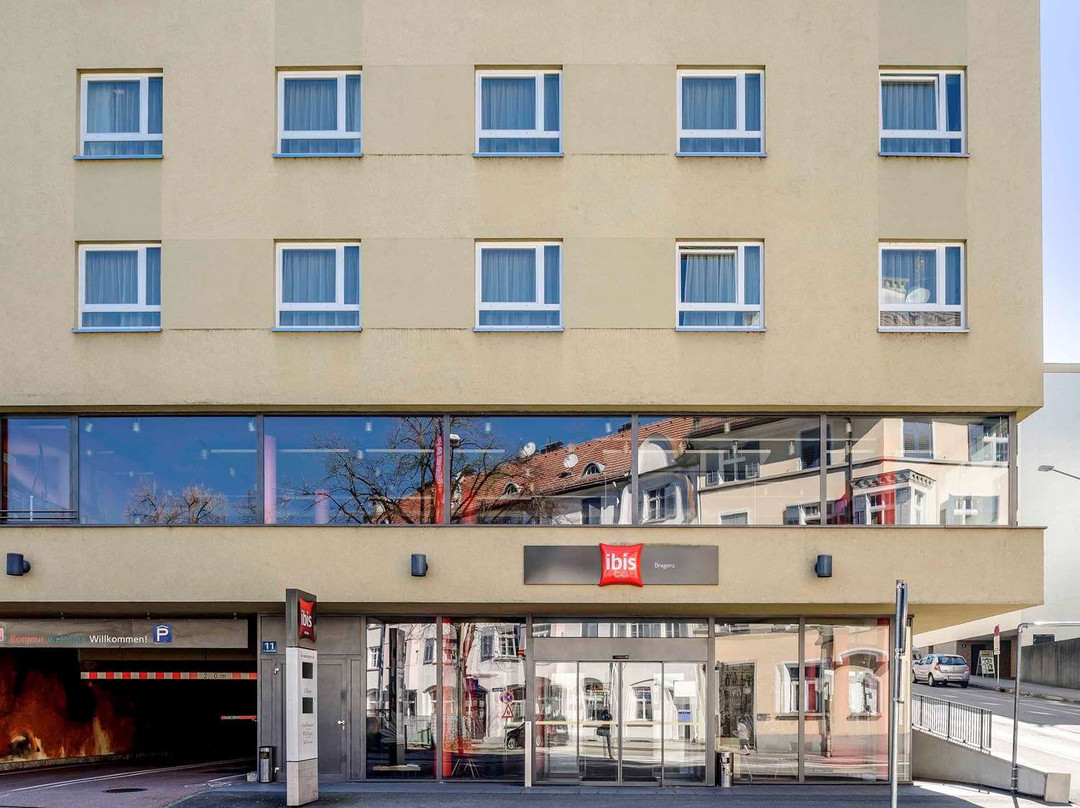 宜必思布雷根茨酒店主图