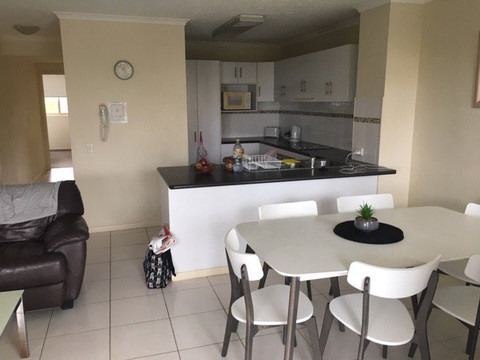 可伦宾海滩沙堡酒店主图