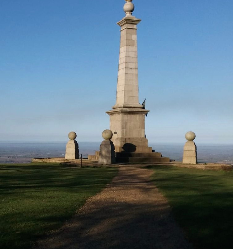 Coombe Hill-艾尔斯伯里必去景点