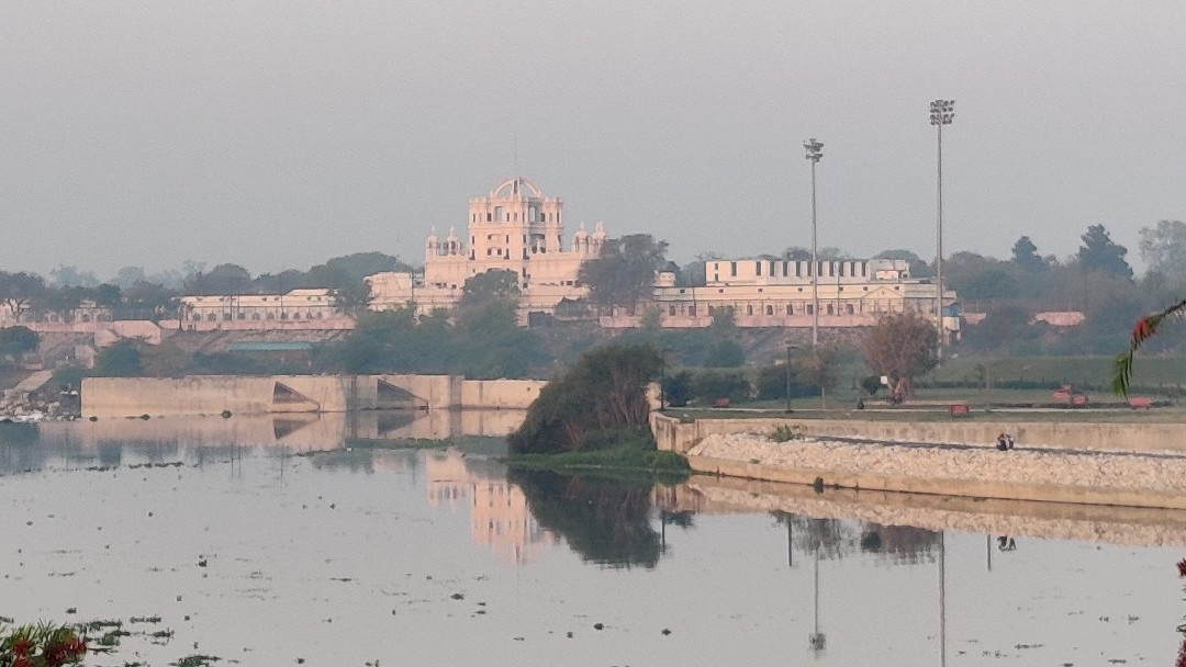 Gomti Riverfront Park景点图片