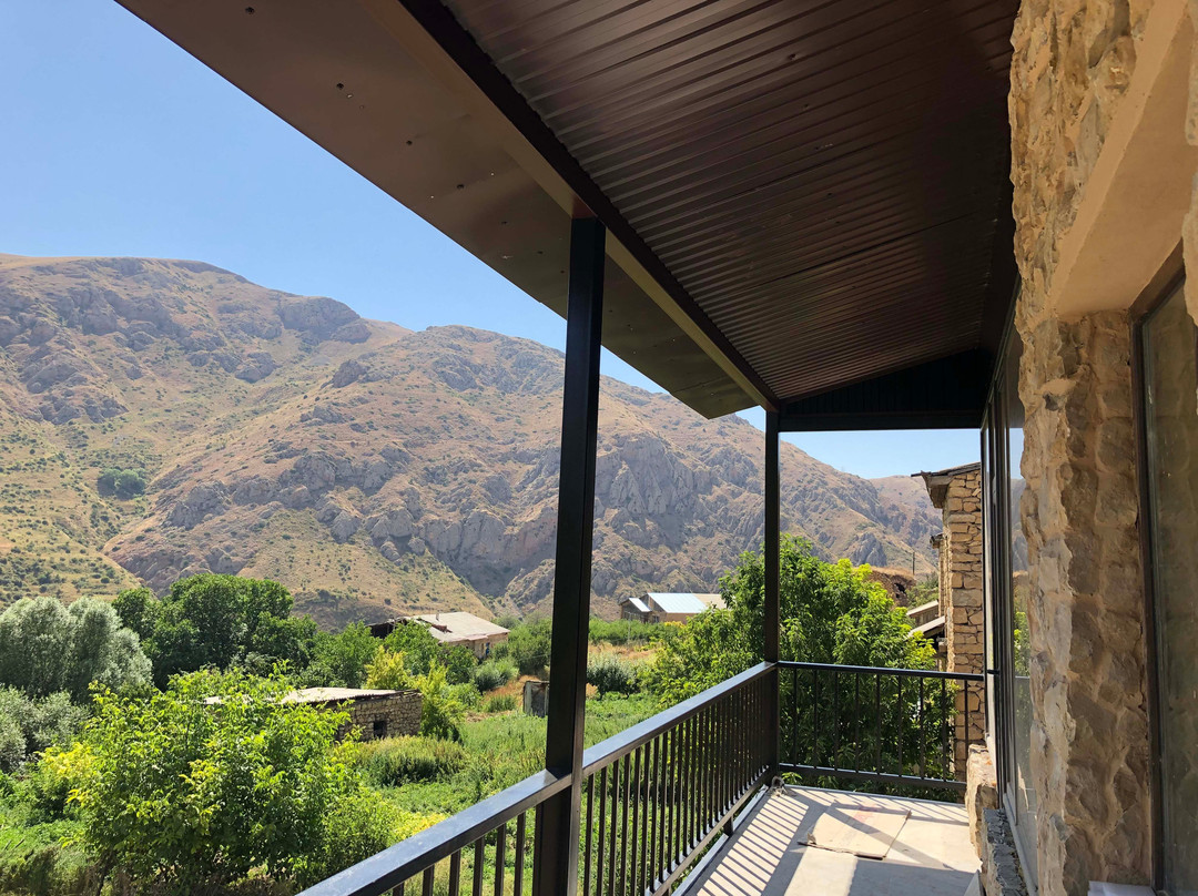 Gnishik Visitor Center主图