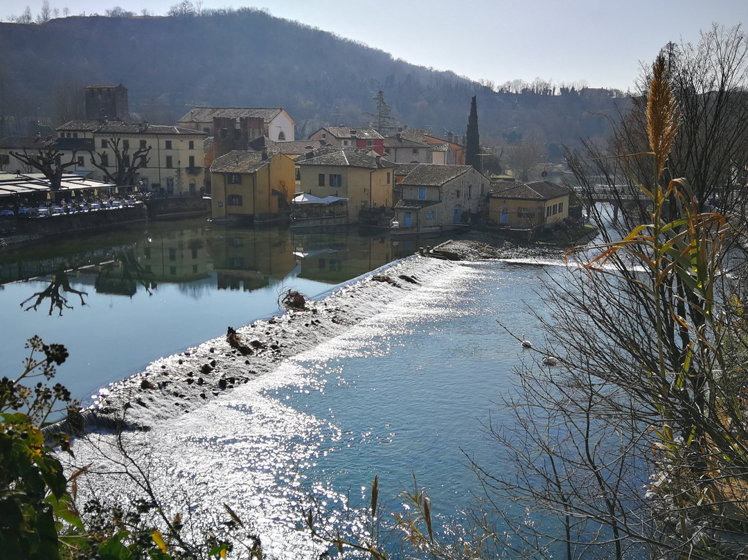 Le Finestre Su Borghetto主图