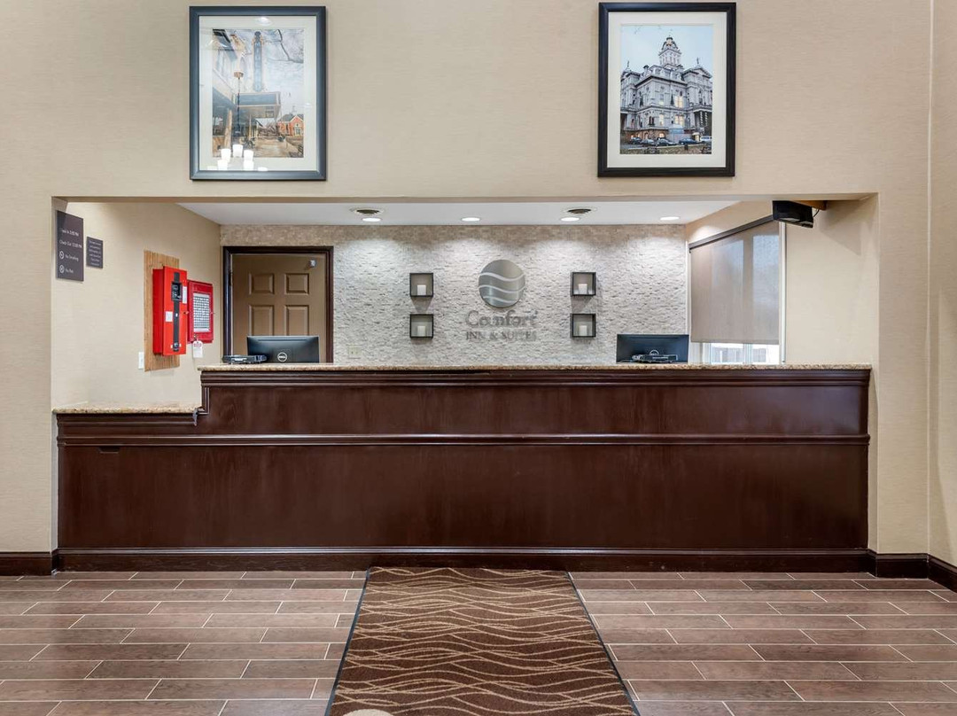 Comfort Inn & Suites主图