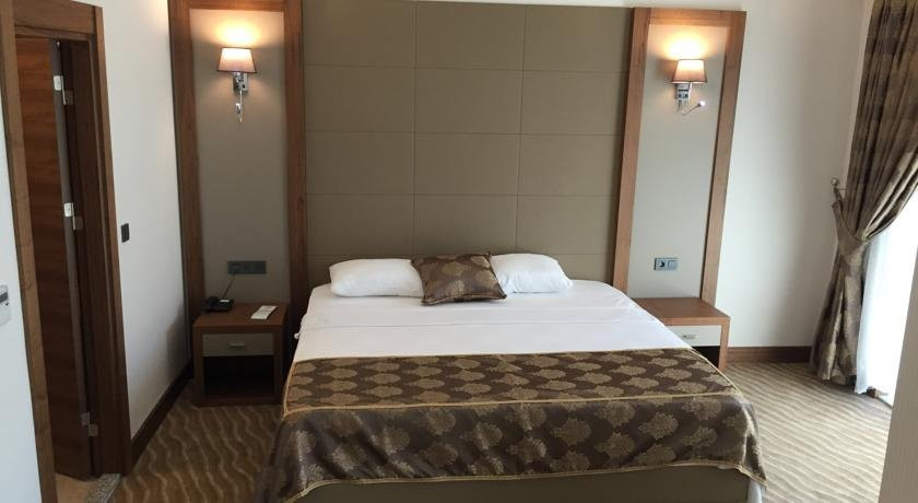 Yze Pirlanta Hotel主图