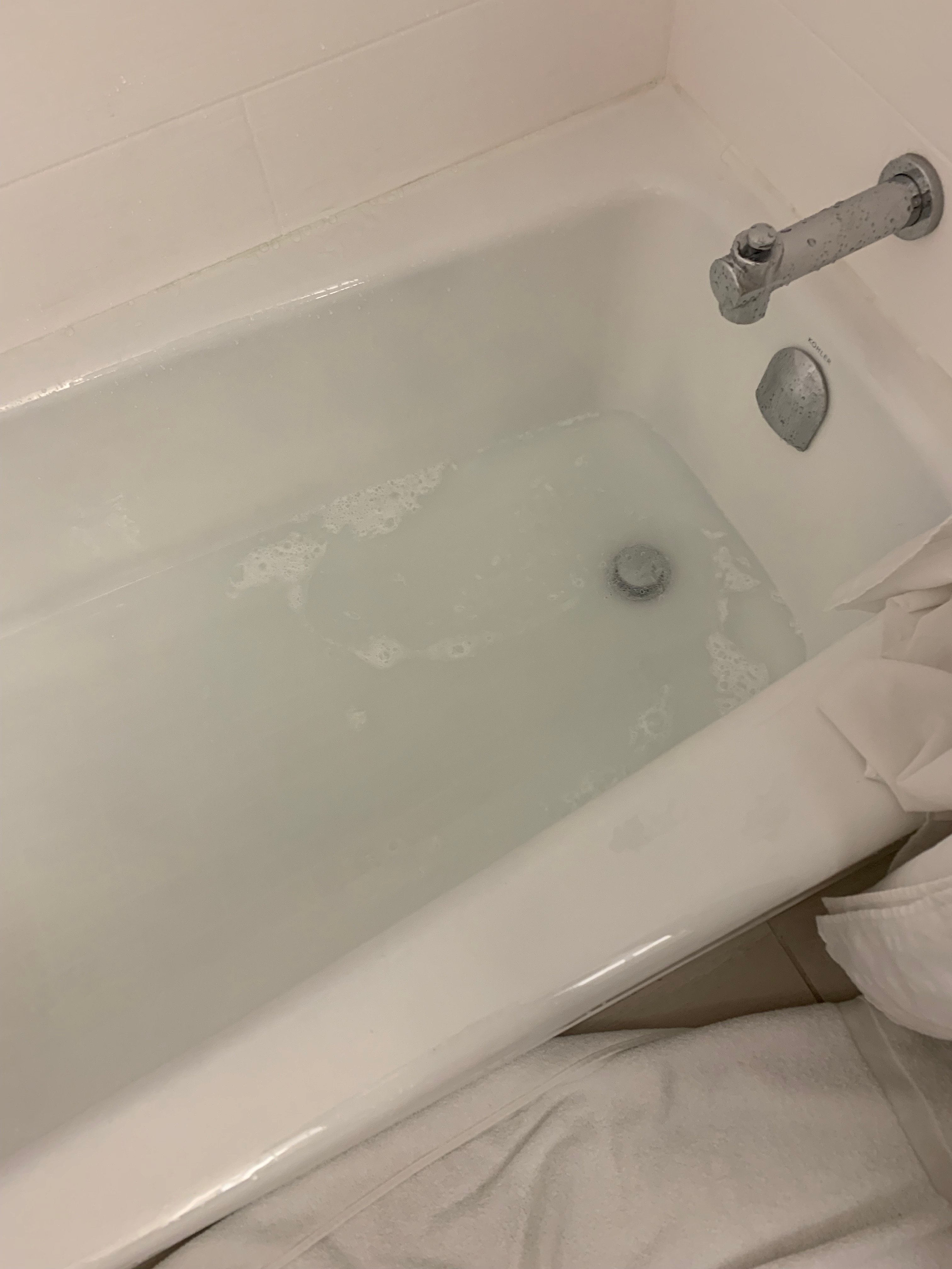 Holiday Inn Express Whitby Oshawa by IHG-浴室