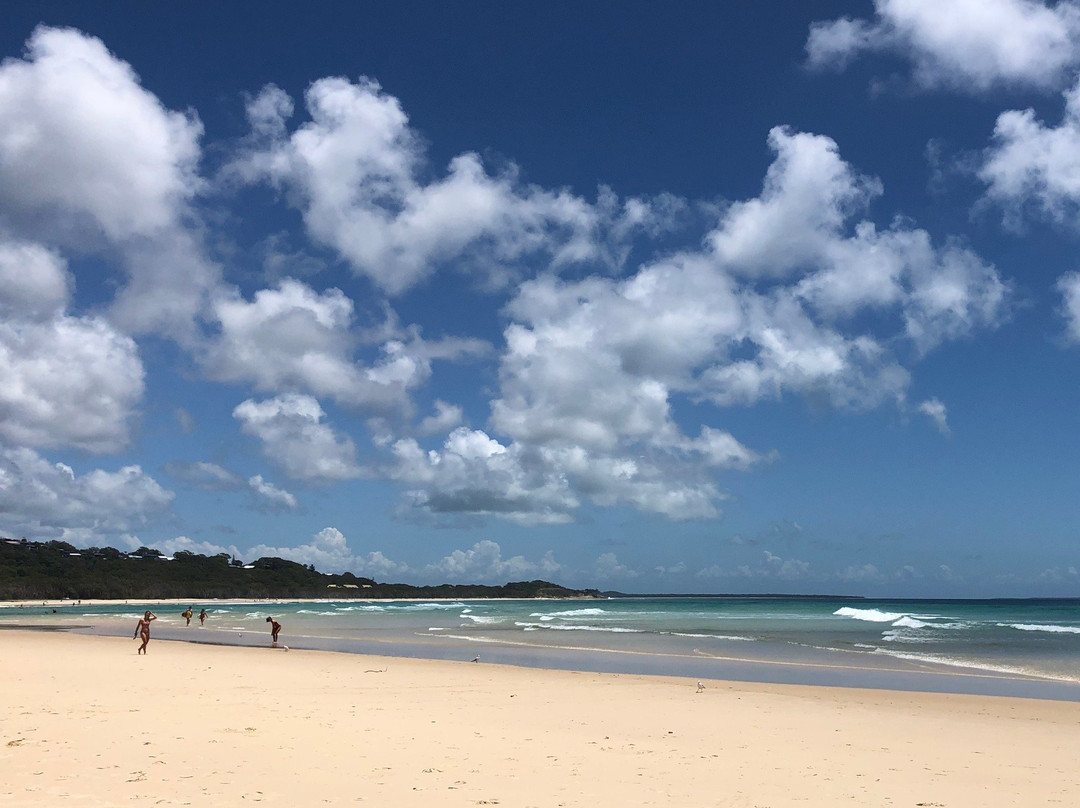 Cylinder Beach景点图片