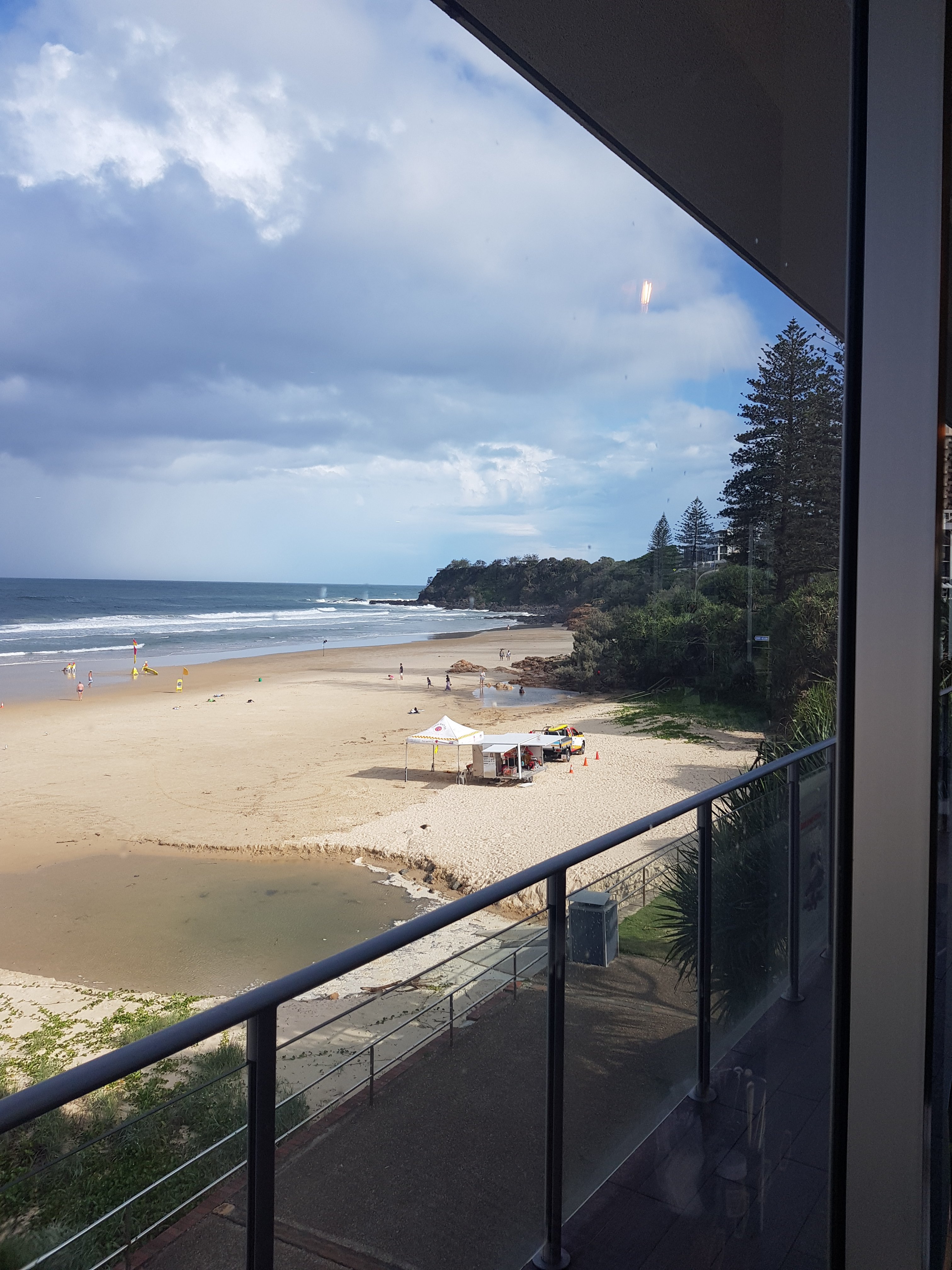 Element on Coolum Beach-泳池