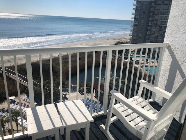 海滨度假酒店主图