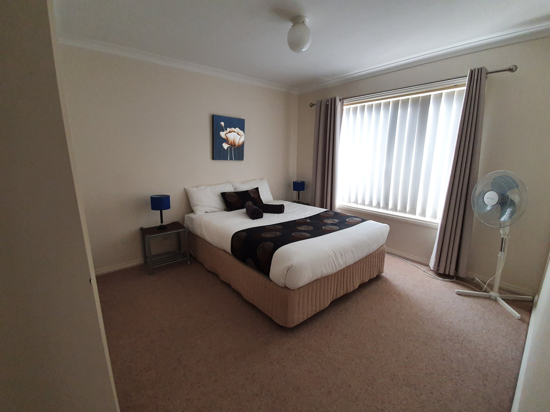 Melton Motor Inn and Apartments主图