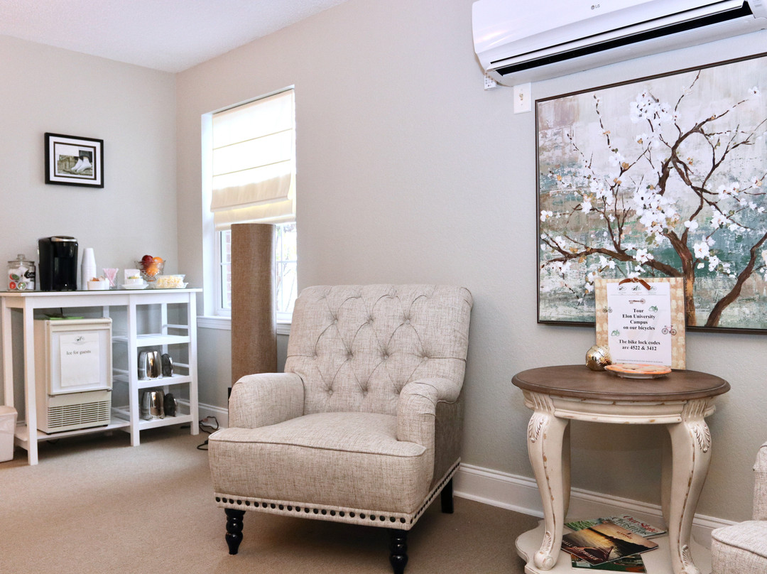 The Acorn Inn of Elon主图