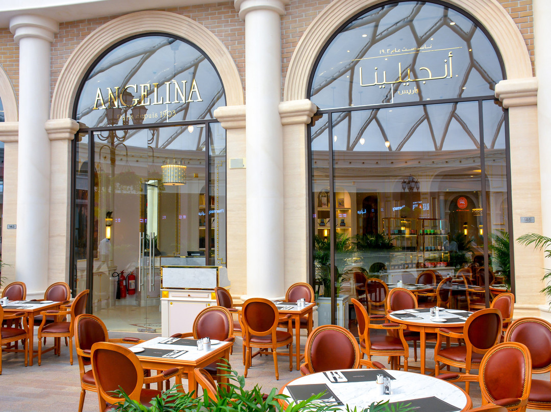 Angelina Paris (Avenues)