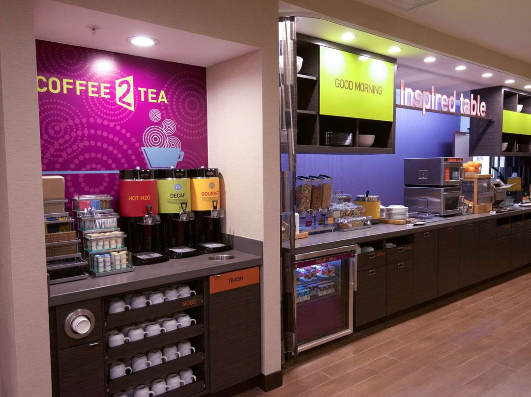 湖城红顶客栈主图