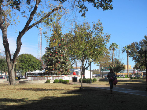 Travis Park Plaza-圣安东尼奥市必去景点