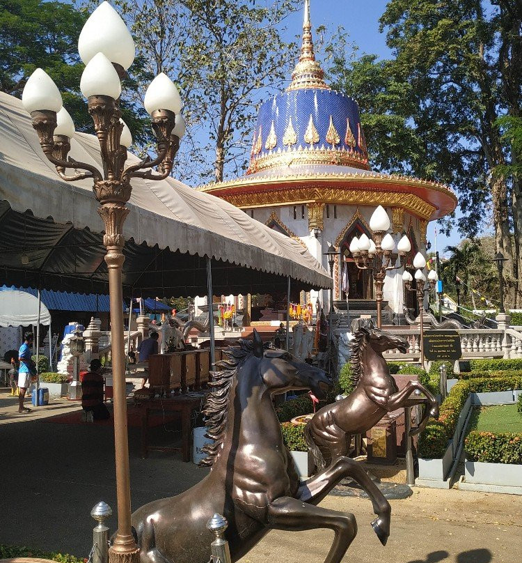 The King Taksin Shrine景点图片