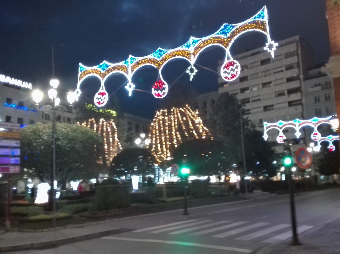 Jardines de la Plaza del Altozano景点图片
