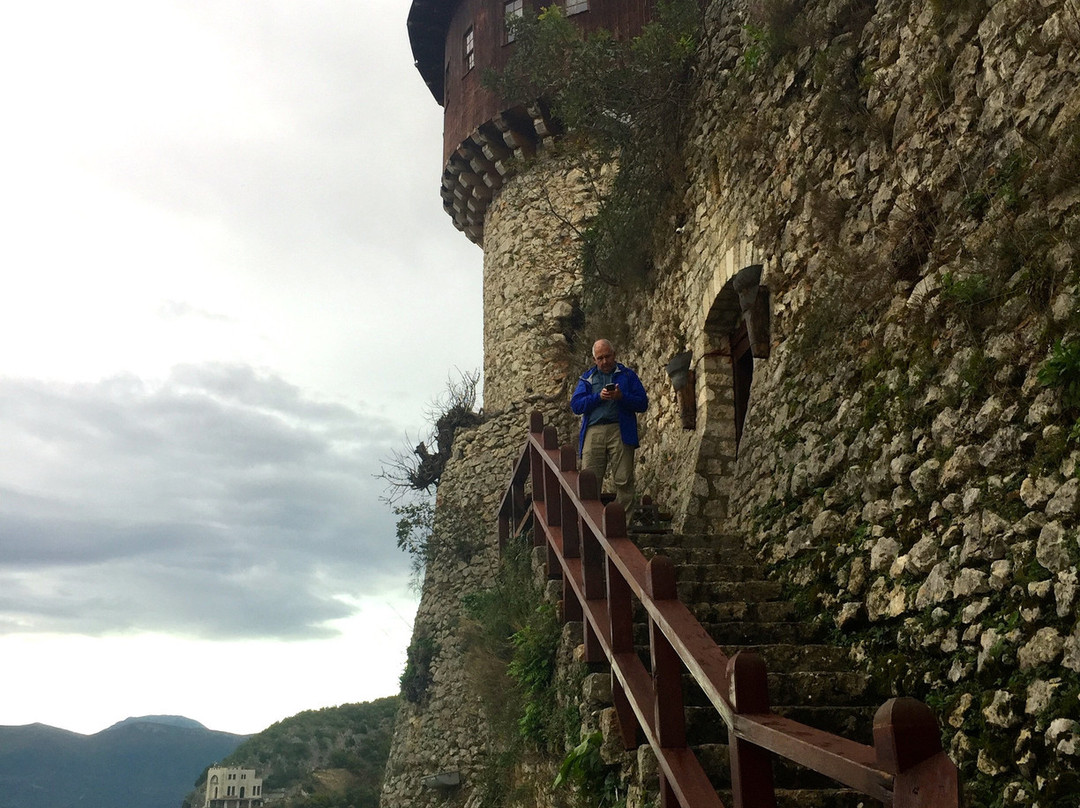Petrela Castle-Petrele必去景点