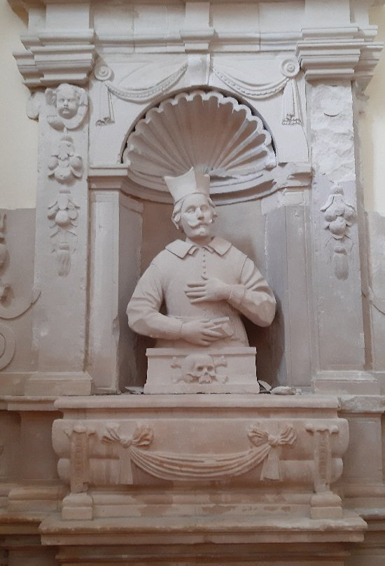 Chiesa dei Santi Medici Cosma e Damiano-Ruvo Di Puglia必去景点