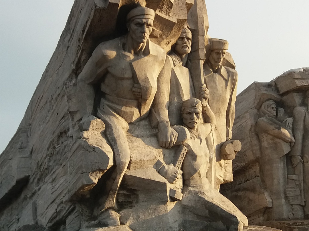 Adzhimushkay Quarry-Kerch必去景点