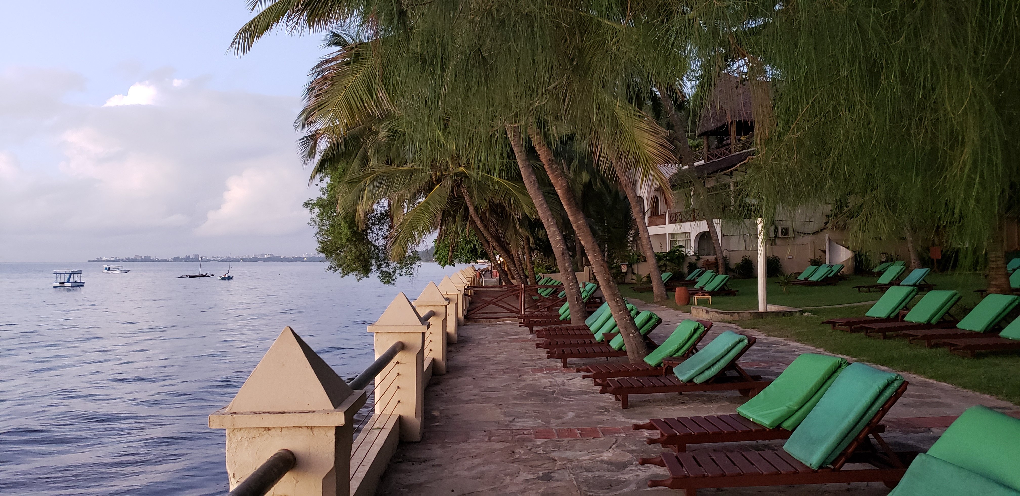 Neptune Beach Resort-浴室