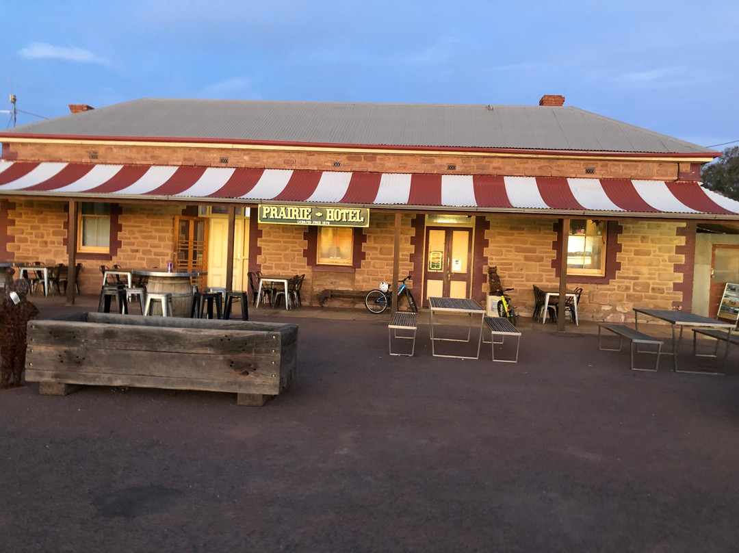 Prairie Hotel & Outback Lodge主图