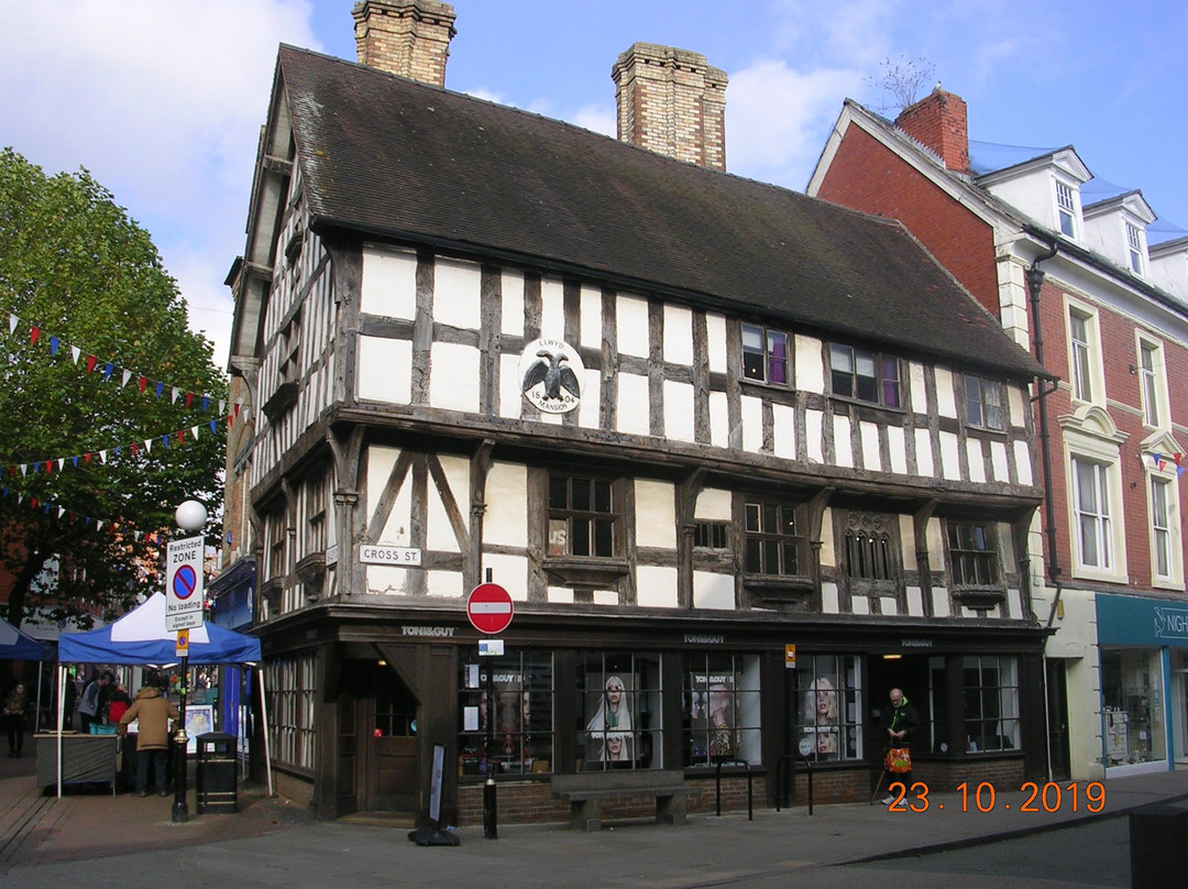 Oswestry Stone Cross & Fountain