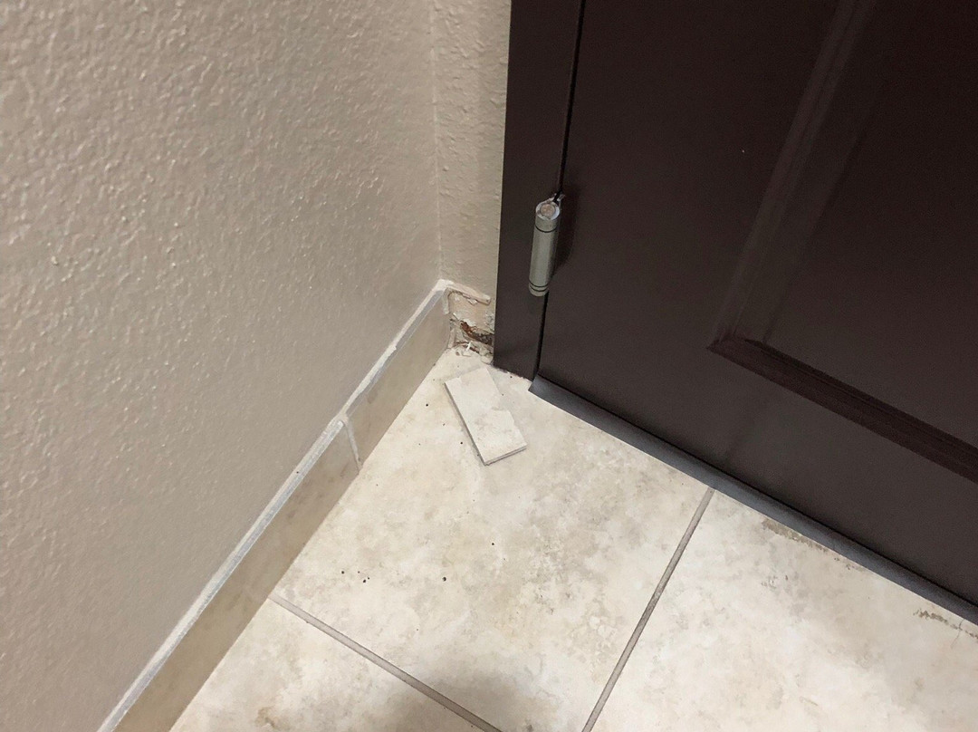 Sleep Inn & Suites University主图