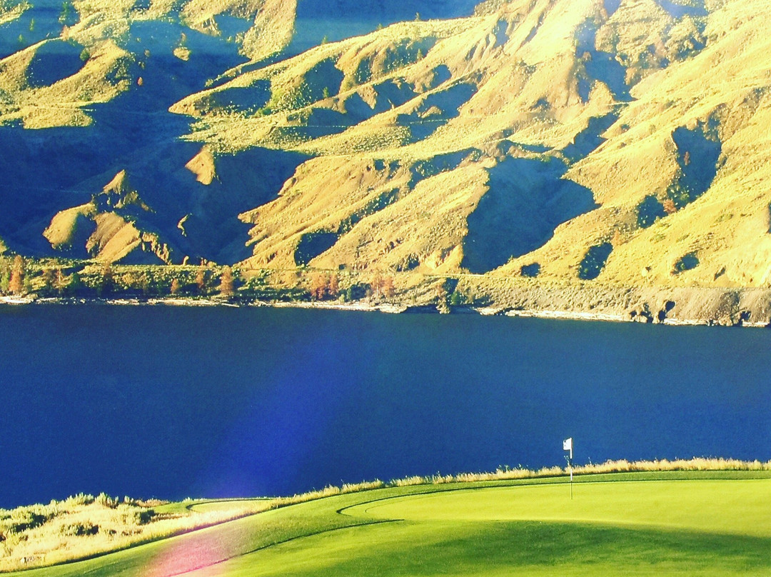 Tobiano Golf Course-坎卢普斯必去景点