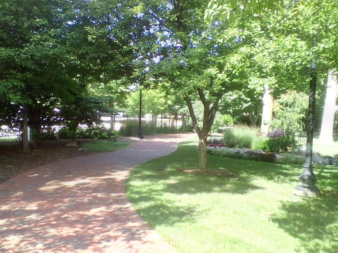 Ewing Cultural Center-布卢明顿必去景点