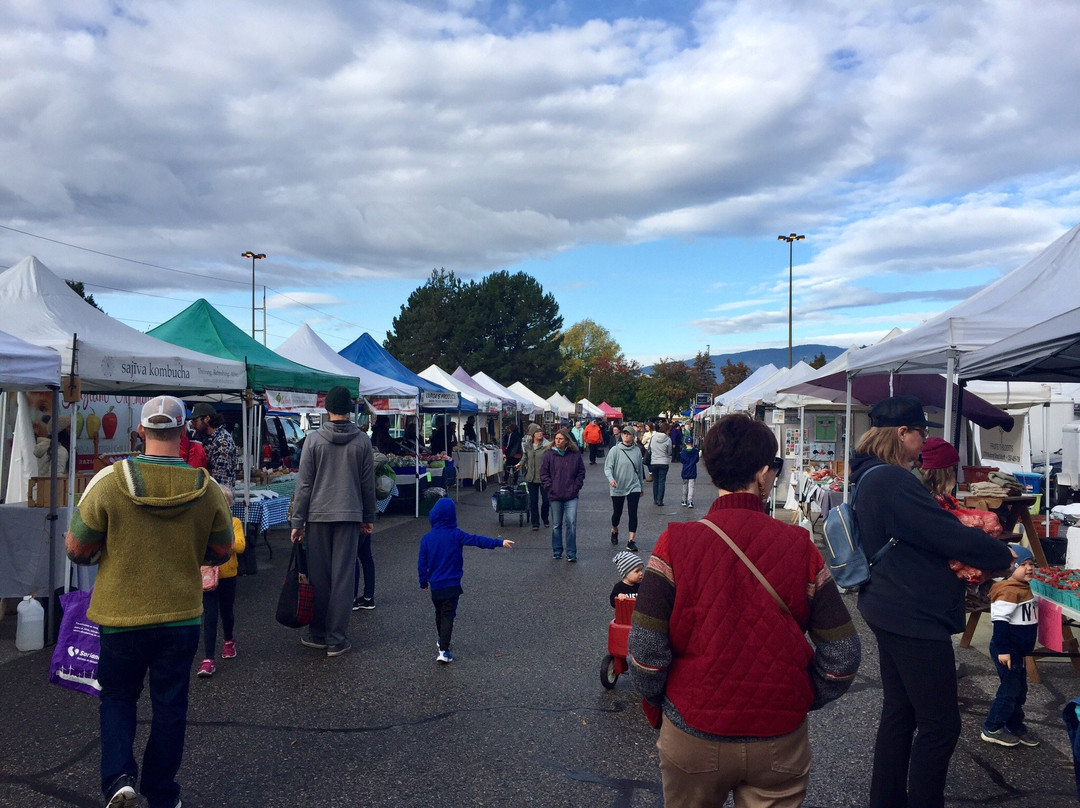 Kelowna Farmers' and Crafters' Market-基洛纳必去景点