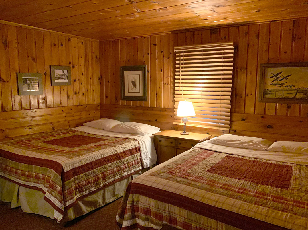 Dillman's Bay Resort主图