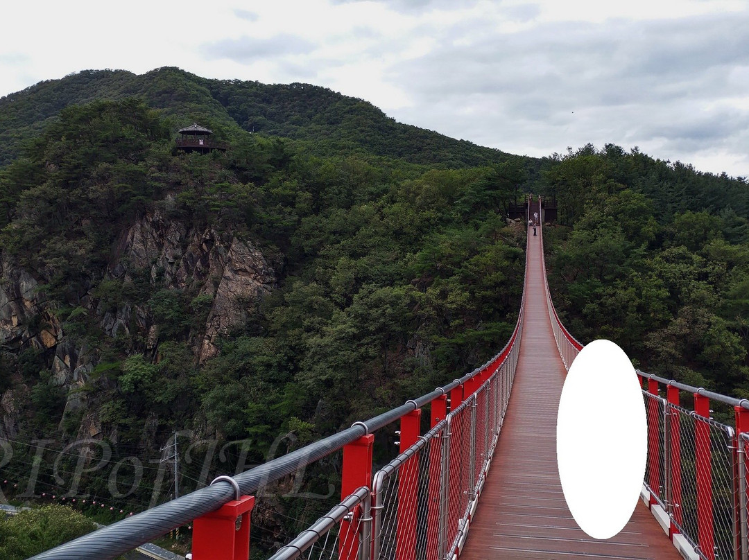 Gamaksan Chulleong Bridge景点图片