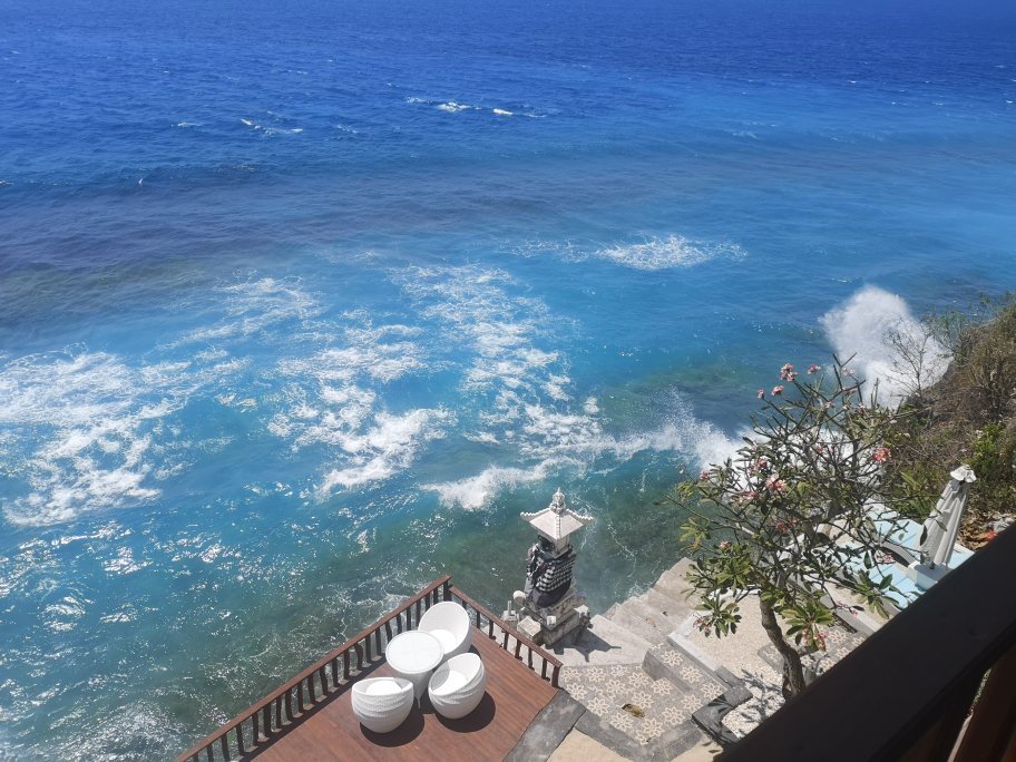 Ogix Cliff Paradise-官方