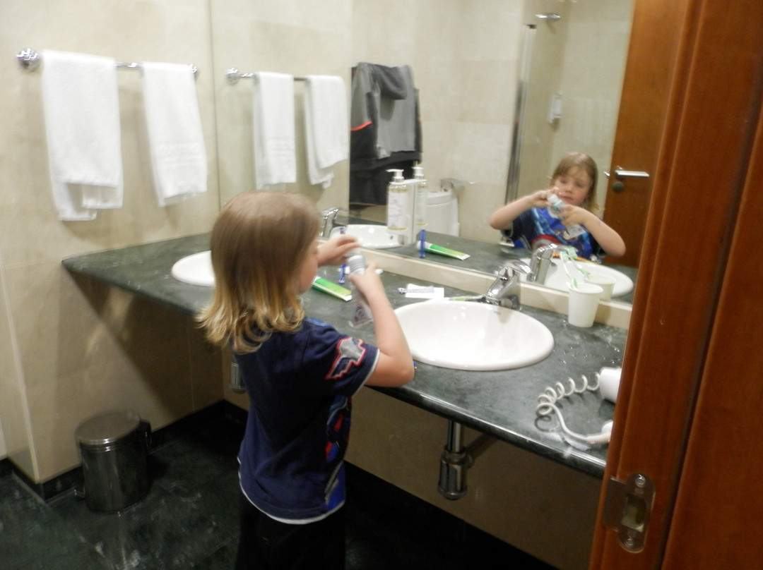 马德里机场T4 B&B酒店主图