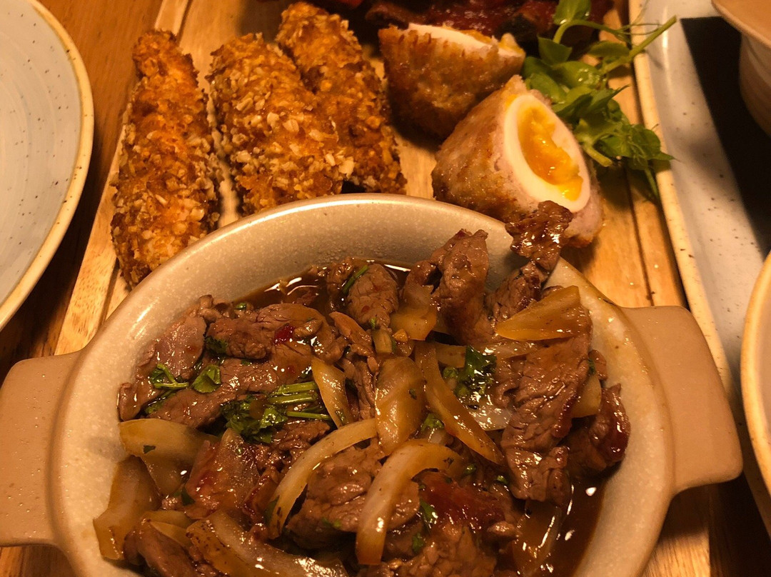 The Townhouse Bar Kitchen And Rooms主图