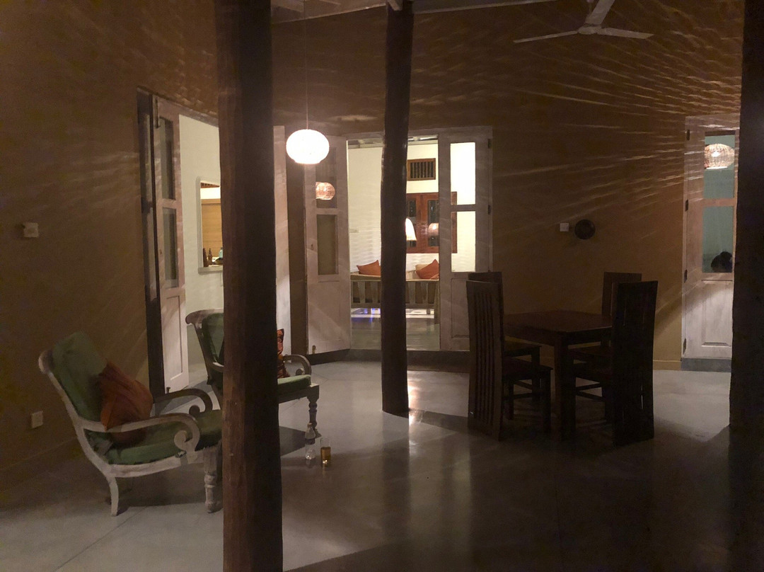 提萨拉别墅酒店主图