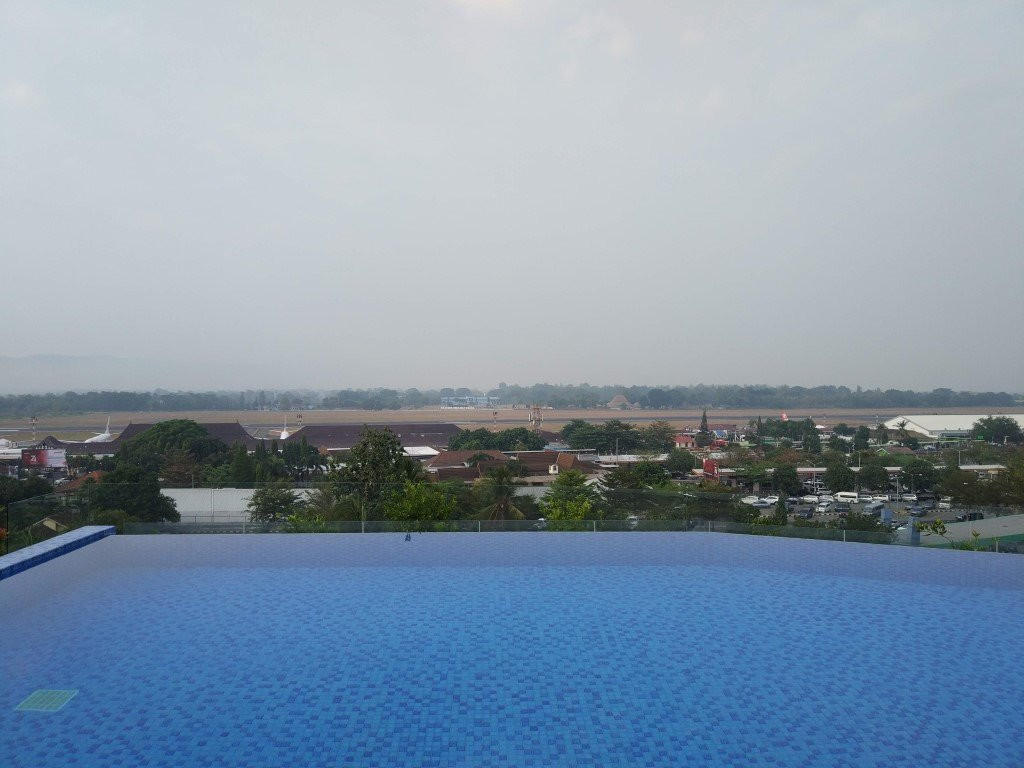 Platinum Adisucipto Hotel & Conference Center主图