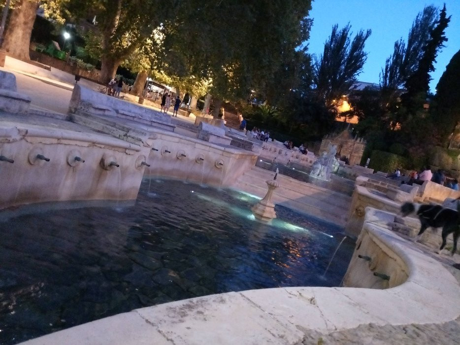 Fountain of Health景点图片