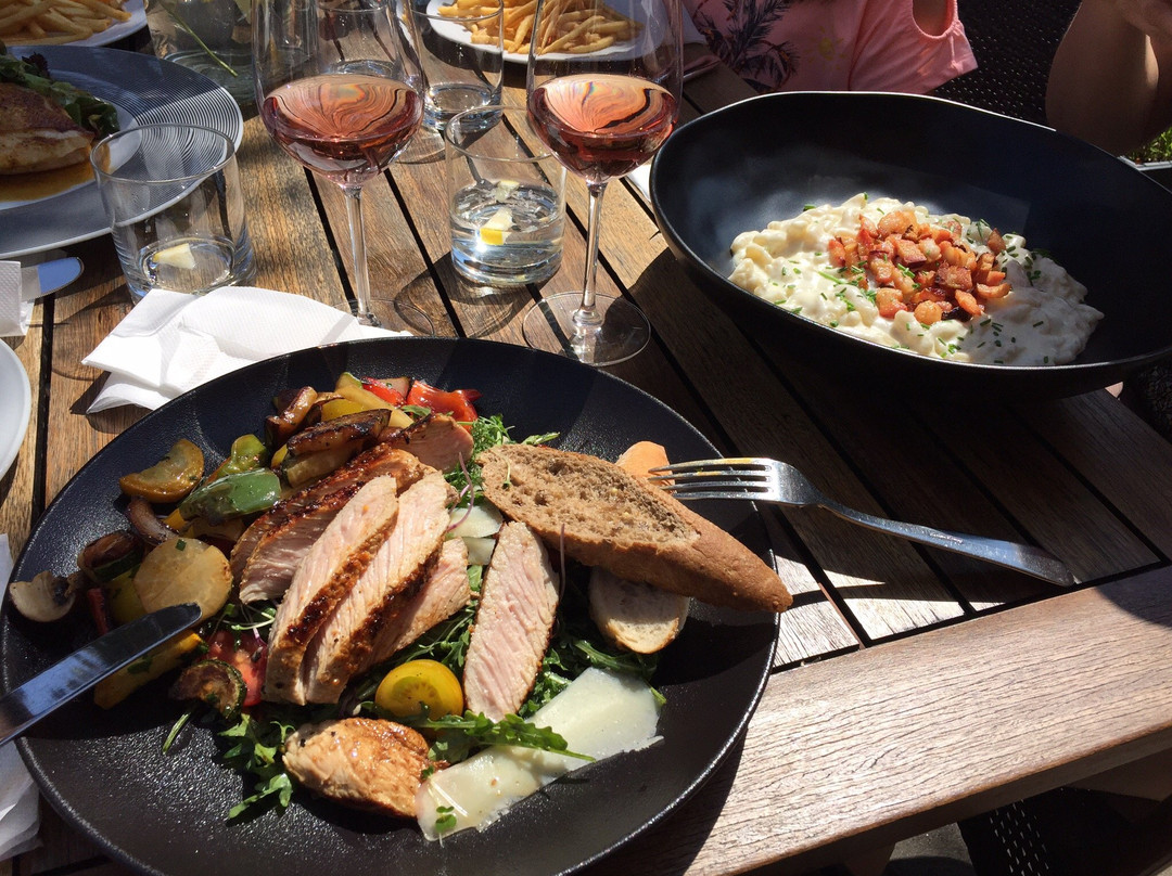 Pension & Restaurant Patriot Trnava主图