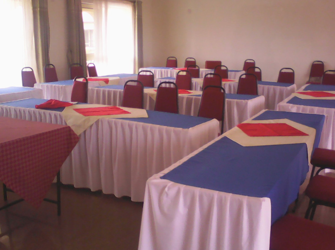 Plain Springs Hotel主图