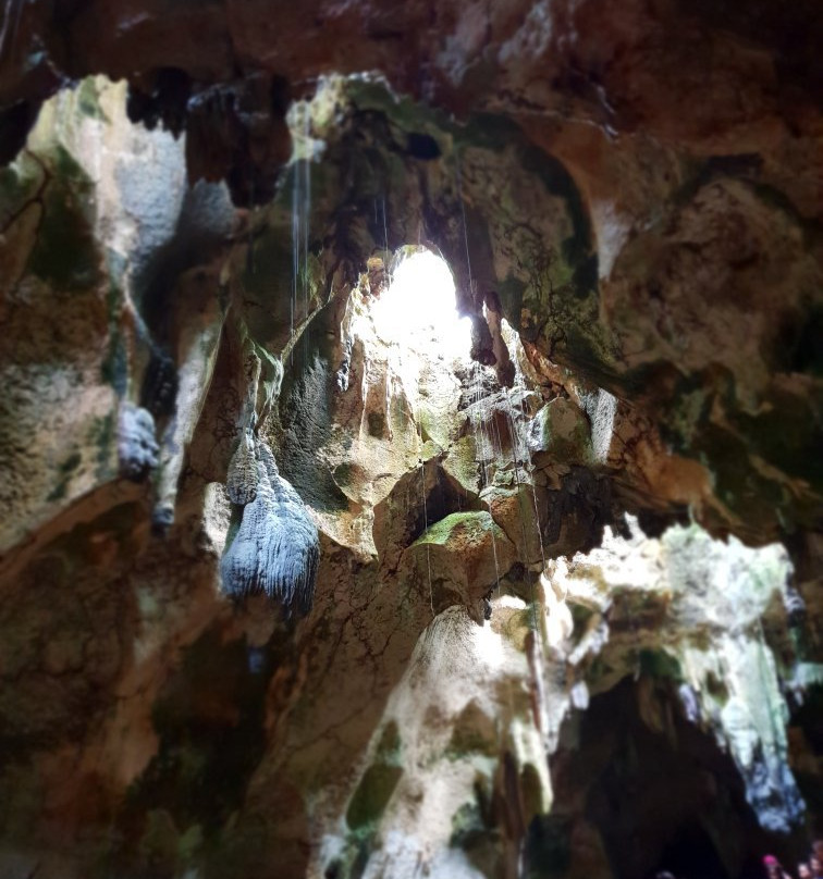 Bukilat Cave景点图片