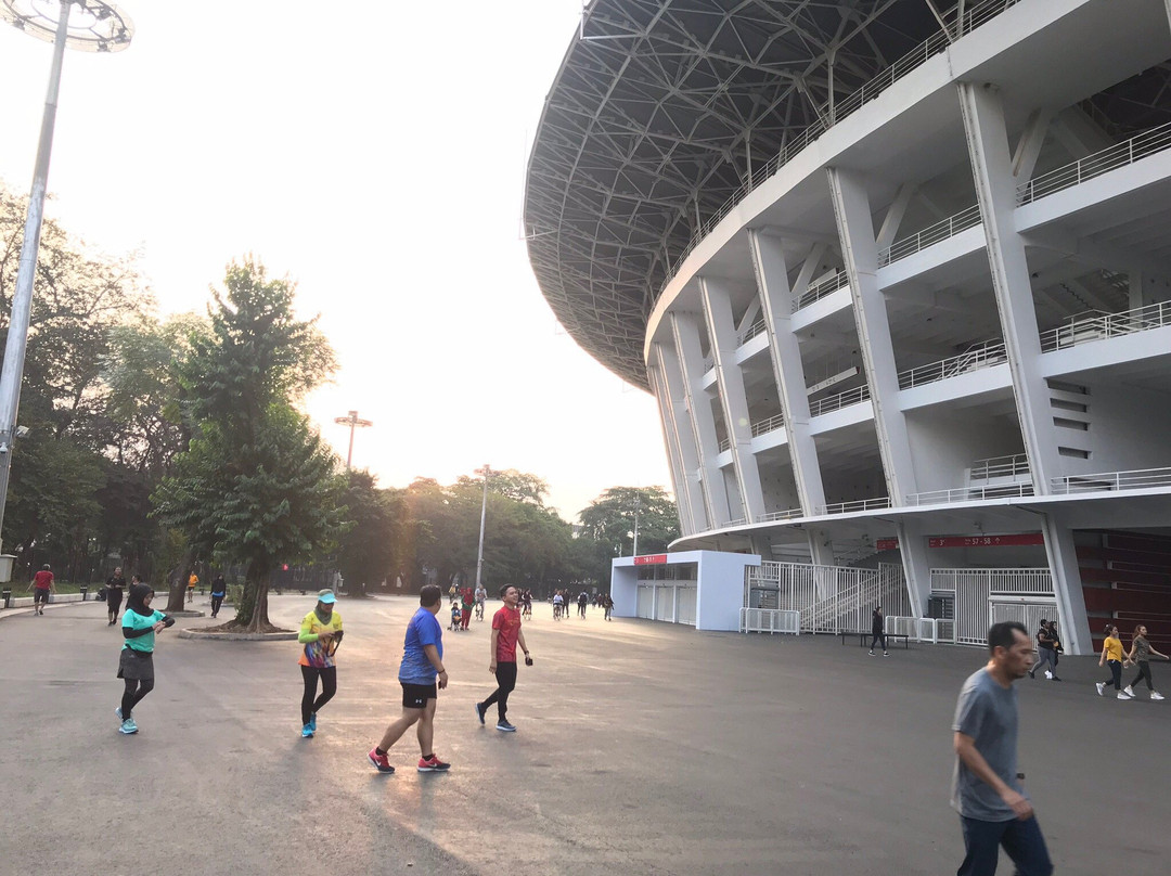 格罗拉蓬卡诺体育场景点图片