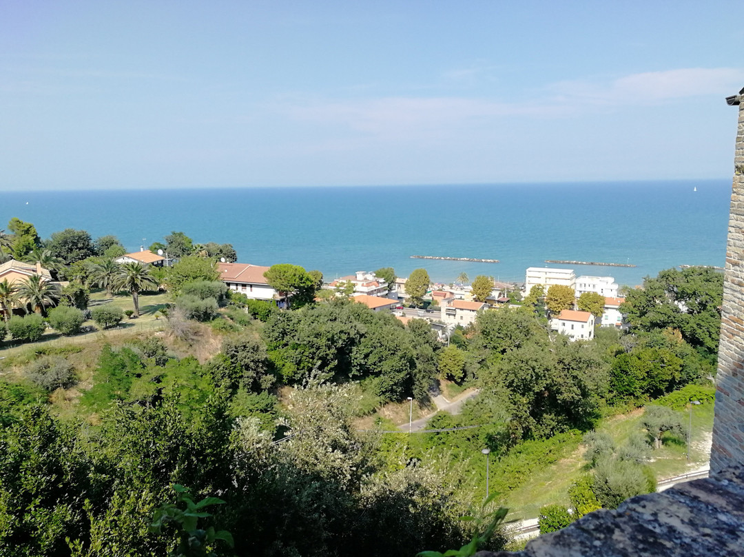 Chiesa di Santa Lucia-Grottammare必去景点